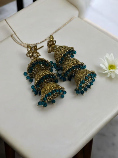 BLUE VYOMESHI KUNDAN EARRINGS