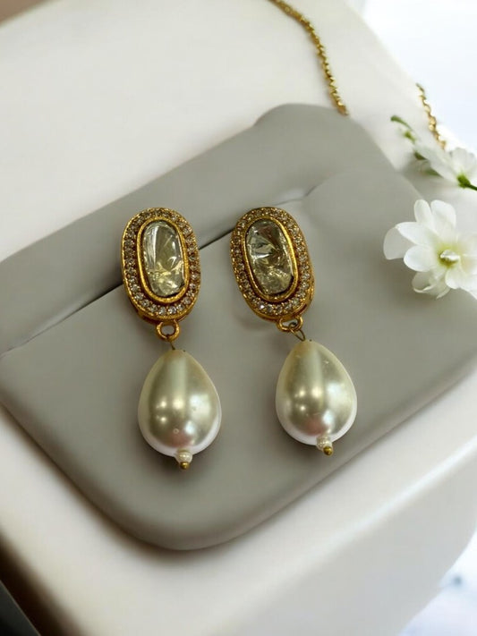 WHITE PEARL SINDHIYA KUNDAN EARRINGS