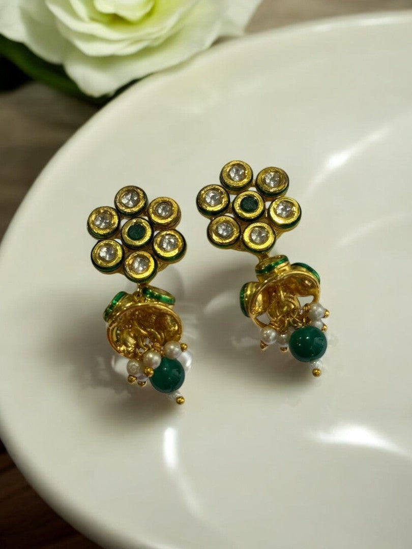 GREEN ARNAVEKSHA KUNDAN EARRINGS
