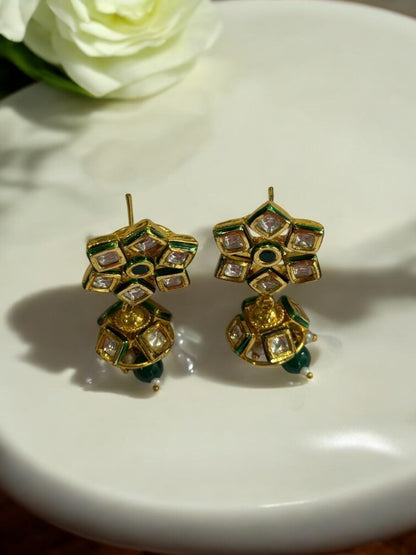 GREEN VEKSHA KUNDAN EARRINGS