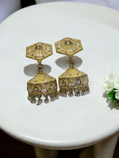 WHITE KRISHIKA KUNDAN EARRINGS