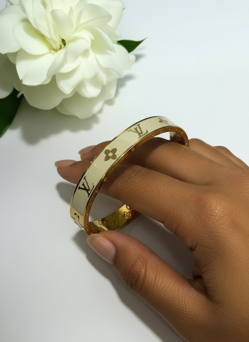 GOLDEN OSHIE SMALL SIZE BRACELET