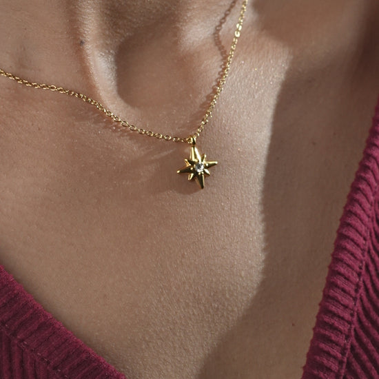 GOLDEN CHAIN WITH SHINING DIAMOND AND STAR