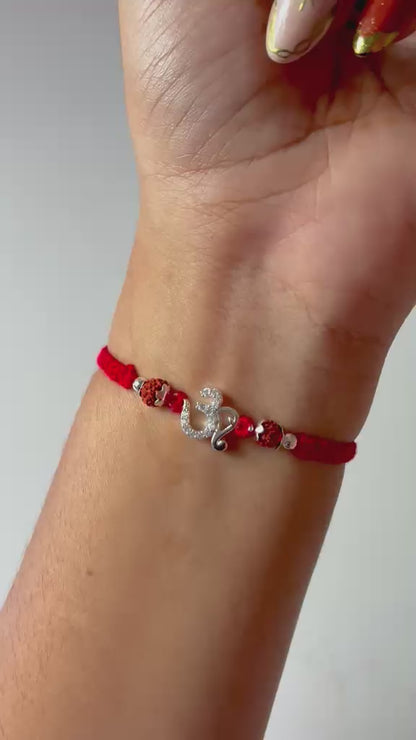 OM AVNI SILVER RAKHI